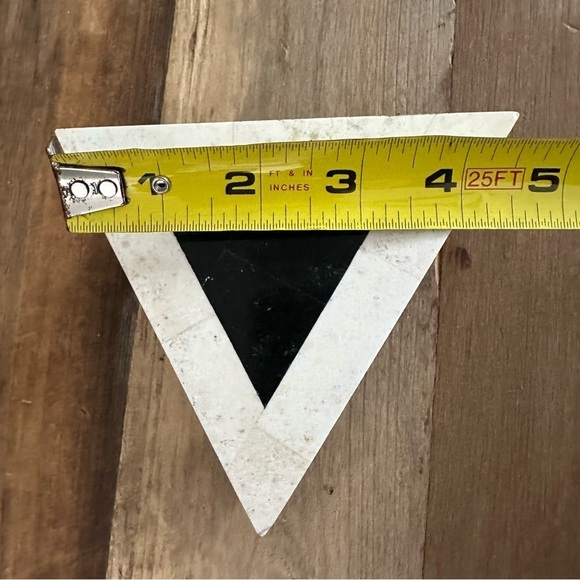 Friends & Co Marble Triangular Shaped Trinket Box Two Toned Made In Philippines - Picture 7 of 9